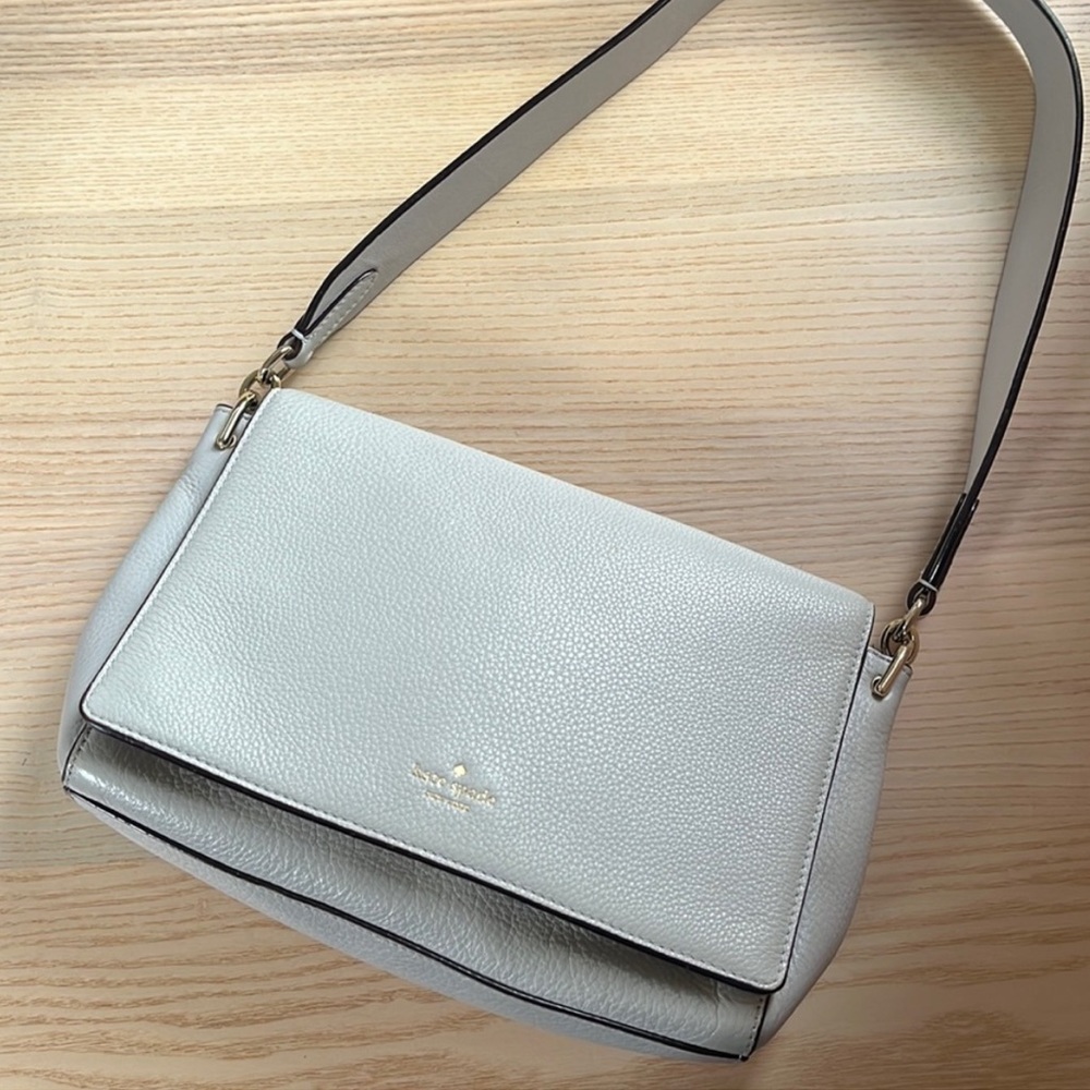 KATE SPADE Light Grey Pebbled Leather Medium Shoulder Bag with Silver Hardware